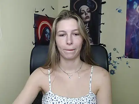 StrangerGi online show from June 2026 05:57:01 AM