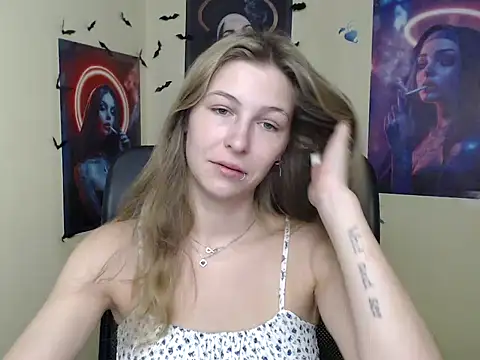 StrangerGi online show from July 2026 06:19:02 AM