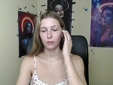 StrangerGi online show from July 2026 06:20:02 AM