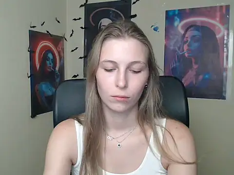 StrangerGi online show from July 2026 06:20:01 AM