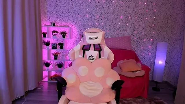 luna cross online show from March 2025 07:08:02 AM