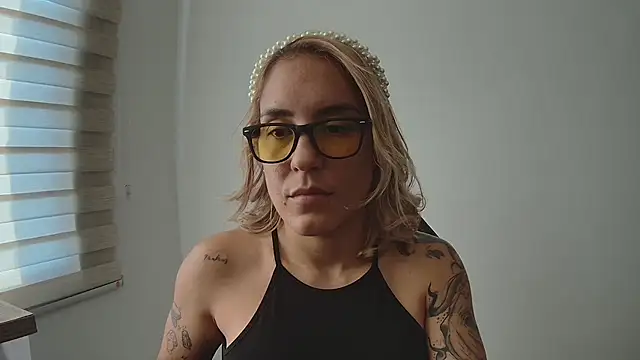 Isis69  online show from December 2025 09:12:02 PM