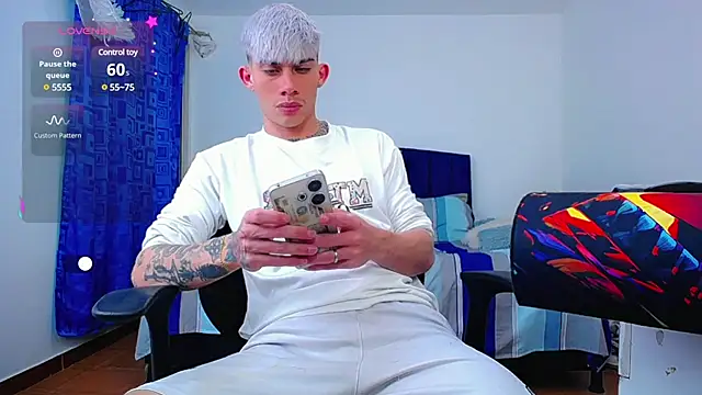 Snapshot of thiagomurphyy chatting on December 2024 04:03:02 AM thiagomurphyy online show from December 2024 04:03:02 AM