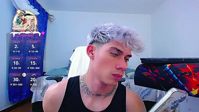 Snapshot of thiagomurphyy chatting on December 2024 03:53:01 AM thiagomurphyy online show from December 2024 03:53:01 AM