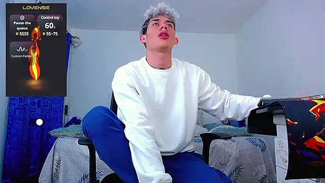 Snapshot of thiagomurphyy chatting on January 2025 03:12:02 AM thiagomurphyy online show from January 2025 03:12:02 AM