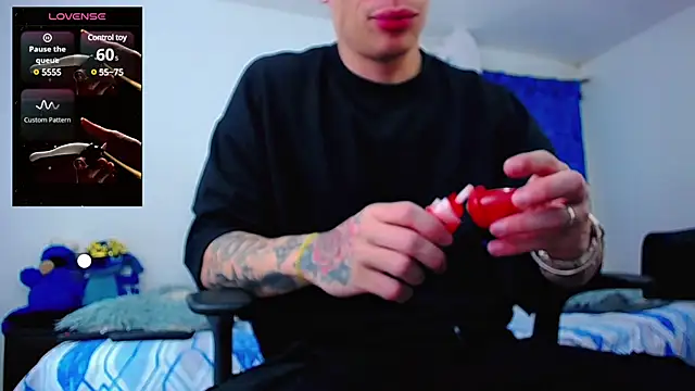 Snapshot of thiagomurphyy chatting on February 2025 03:10:02 AM thiagomurphyy online show from February 2025 03:10:02 AM