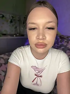 Snapshot of bunnyrich chatting on December 2024 05:18:02 PM bunnyrich online show from December 2024 05:18:02 PM