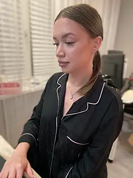 Snapshot of bunnyrich chatting on October 2025 10:41:01 PM bunnyrich online show from October 2025 10:41:01 PM