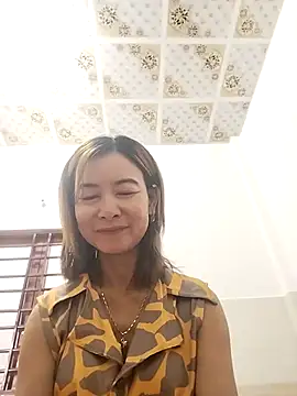 Snapshot of Sexy-ladyboobs20 chatting on September 2025 01:05:02 AM Sexy-ladyboobs20 online show from September 2025 01:05:02 AM