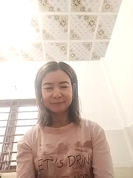 Snapshot of Sexy-ladyboobs20 chatting on September 2025 01:21:01 AM Sexy-ladyboobs20 online show from September 2025 01:21:01 AM