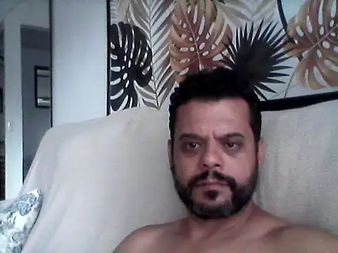 HornyBeachBoyBR online show from March 2026 01:40:02 PM