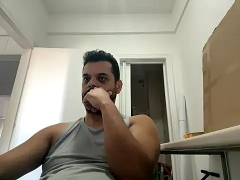 HornyBeachBoyBR online show from April 2026 01:13:01 PM