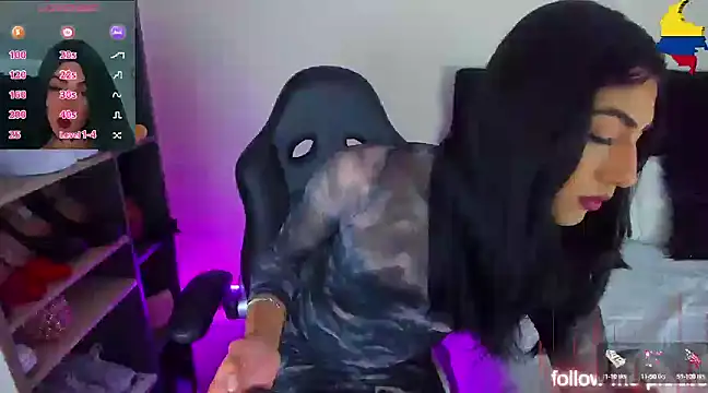 Snapshot of litz81 chatting on December 2024 06:19:02 AM litz81 online show from December 2024 06:19:02 AM