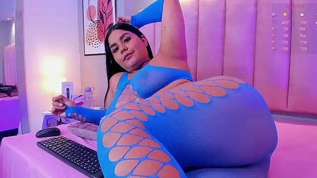 Snapshot of KeilyRoss chatting on January 2025 12:17:02 AM KeilyRoss online show from January 2025 12:17:02 AM