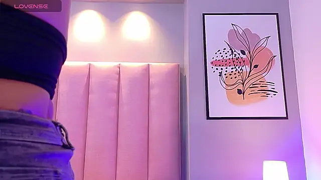 KeilyRoss online show from November 2025 08:33:02 PM