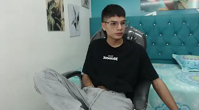 Snapshot of Noha_scott chatting on December 2024 10:40:01 PM Noha scott online show from December 2024 10:40:01 PM