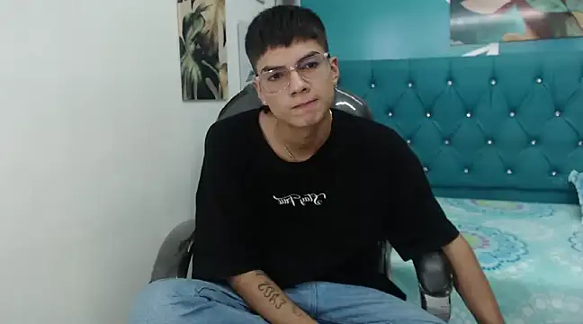 Snapshot of Noha_scott chatting on December 2024 11:18:02 PM Noha scott online show from December 2024 11:18:02 PM