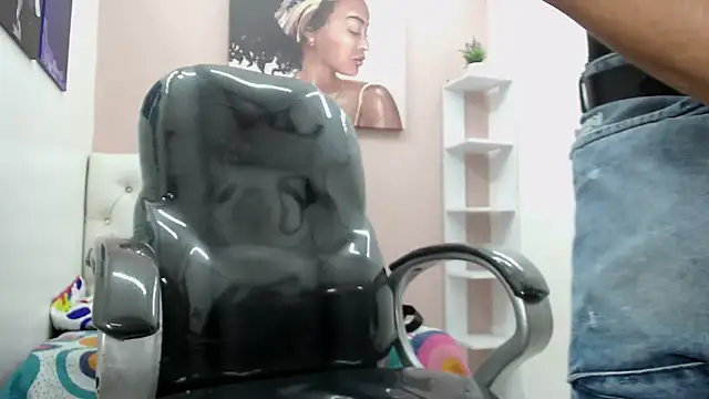 Snapshot of Noha_scott chatting on December 2024 09:11:01 PM Noha scott online show from December 2024 09:11:01 PM