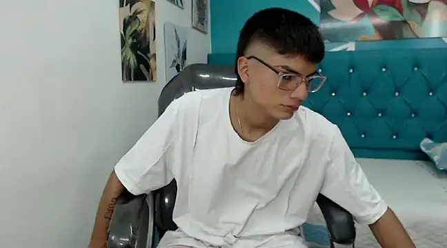 Snapshot of Noha_scott chatting on December 2024 10:55:02 PM Noha scott online show from December 2024 10:55:02 PM