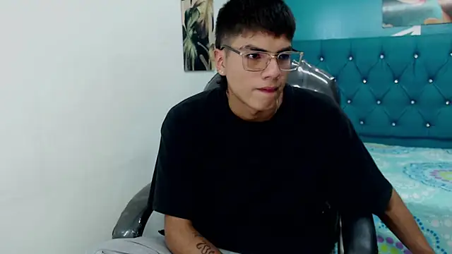 Snapshot of Noha_scott chatting on January 2025 10:46:02 PM Noha scott online show from January 2025 10:46:02 PM