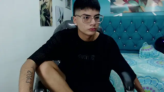 Snapshot of Noha_scott chatting on January 2025 11:13:02 PM Noha scott online show from January 2025 11:13:02 PM