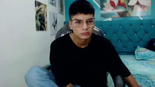 Snapshot of Noha_scott chatting on February 2025 10:54:01 PM Noha scott online show from February 2025 10:54:01 PM