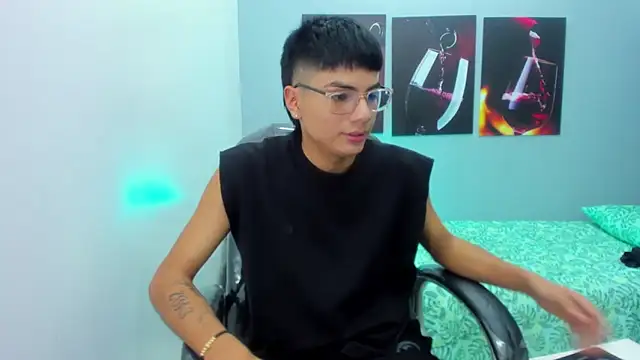 Snapshot of Noha_scott chatting on February 2025 10:42:02 PM Noha scott online show from February 2025 10:42:02 PM