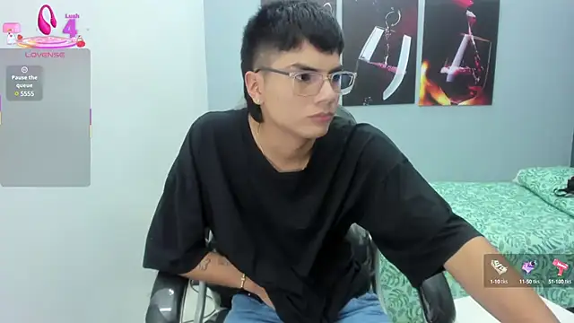 Snapshot of Noha_scott chatting on February 2025 11:15:01 PM Noha scott online show from February 2025 11:15:01 PM