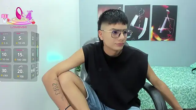 Snapshot of Noha_scott chatting on March 2025 11:00:02 PM Noha scott online show from March 2025 11:00:02 PM