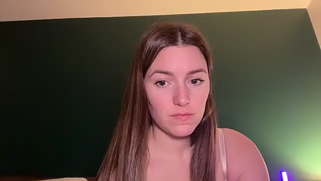 urwetdreamDDD online show from January 2025 02:00:02 AM