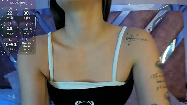 AmmyJones  online show from September 2025 06:46:01 PM