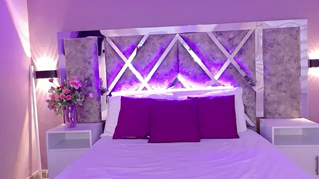 AmmyJones  online show from July 2026 07:15:02 PM
