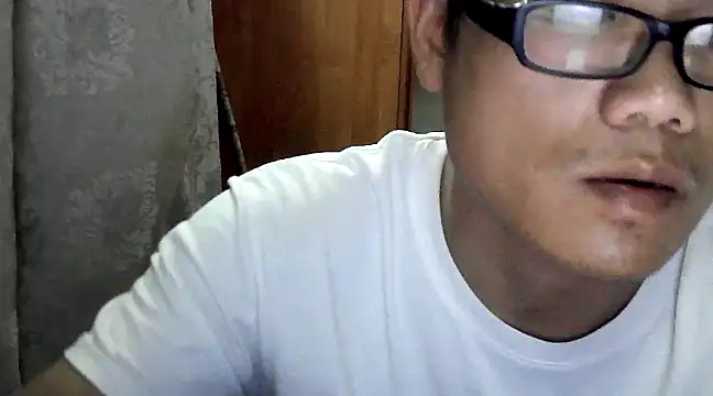 Snapshot of findagirlfriend chatting on January 2025 10:28:02 AM findagirlfriend online show from January 2025 10:28:02 AM