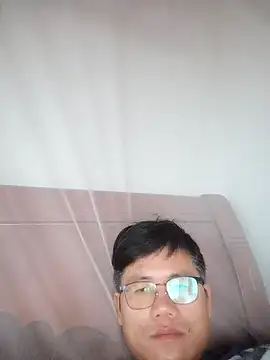 Snapshot of findagirlfriend chatting on December 2025 01:10:01 AM findagirlfriend online show from December 2025 01:10:01 AM