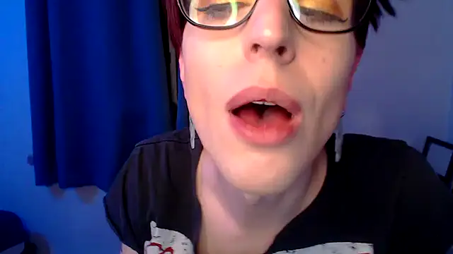 Snapshot of RyffBurnz chatting on January 2025 05:24:01 AM RyffBurnz online show from January 2025 05:24:01 AM