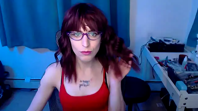 Snapshot of RyffBurnz chatting on February 2025 02:11:02 AM RyffBurnz online show from February 2025 02:11:02 AM