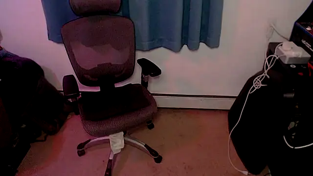 Snapshot of RyffBurnz chatting on February 2026 12:31:01 AM RyffBurnz online show from February 2026 12:31:01 AM