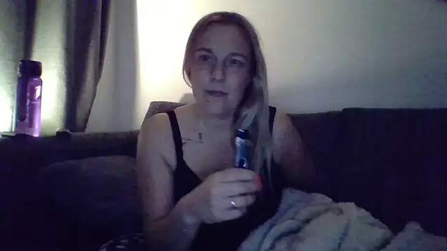 scrummymummy2 online show from March 2026 09:25:01 PM