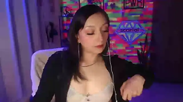 Snapshot of ScarlatSultry chatting on June 2026 03:33:01 AM ScarlatSultry online show from June 2026 03:33:01 AM