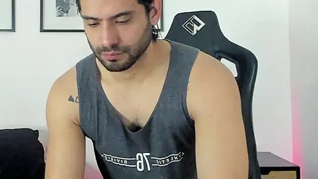 Dereck vega online show from May 2026 02:13:02 PM