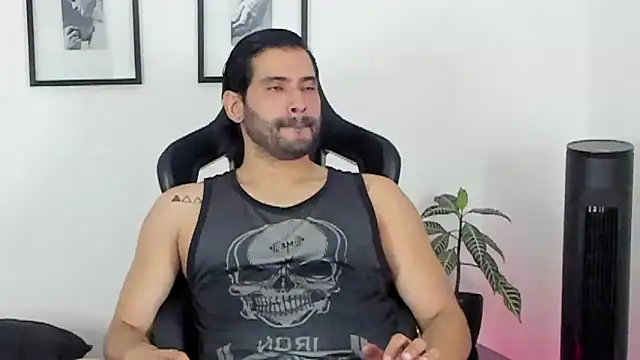 Dereck vega online show from July 2026 10:51:02 PM