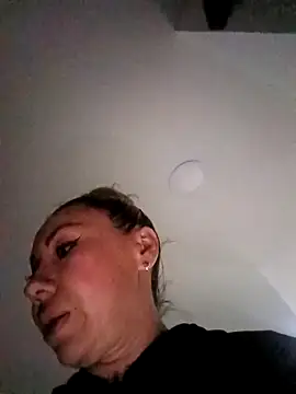 Snapshot of coral_smitth chatting on October 2025 08:31:02 PM coral smitth online show from October 2025 08:31:02 PM