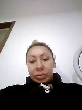 Snapshot of coral_smitth chatting on November 2025 03:02:01 PM coral smitth online show from November 2025 03:02:01 PM