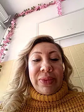 Snapshot of coral_smitth chatting on February 2026 06:08:01 PM coral smitth online show from February 2026 06:08:01 PM