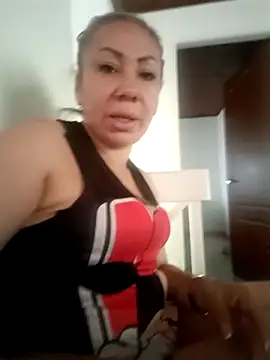Snapshot of coral_smitth chatting on May 2026 02:33:01 PM coral smitth online show from May 2026 02:33:01 PM
