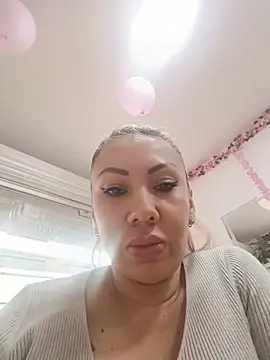 Snapshot of coral_smitth chatting on May 2026 10:07:01 PM coral smitth online show from May 2026 10:07:01 PM
