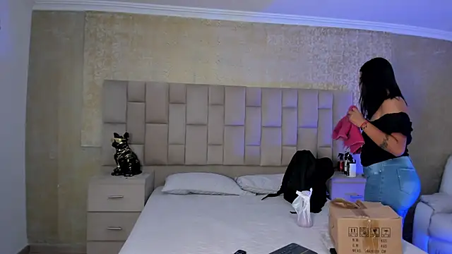 Snapshot of EmmaTorres_ chatting on March 2025 09:45:02 PM EmmaTorres online show from March 2025 09:45:02 PM