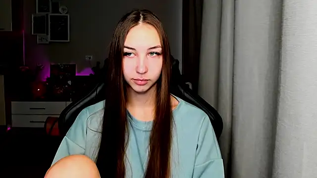 Sm0ly online show from October 2025 02:00:02 AM