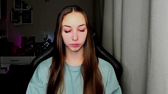 Sm0ly online show from January 2026 02:37:01 AM