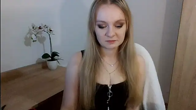 AlmaHoney online show from February 2025 09:07:02 PM